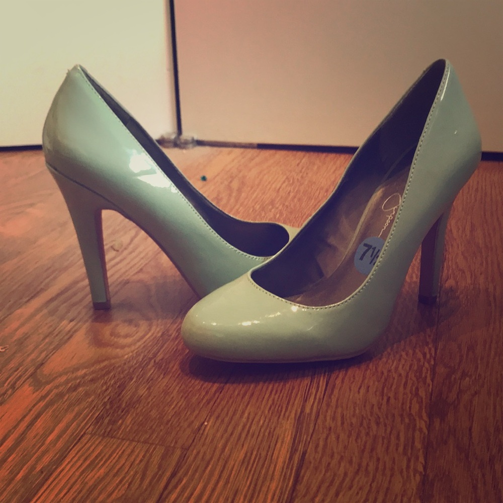 Pastel pumps!